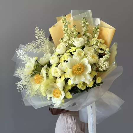 Яркий и свежий букет для доставки в любую точку Таллинна