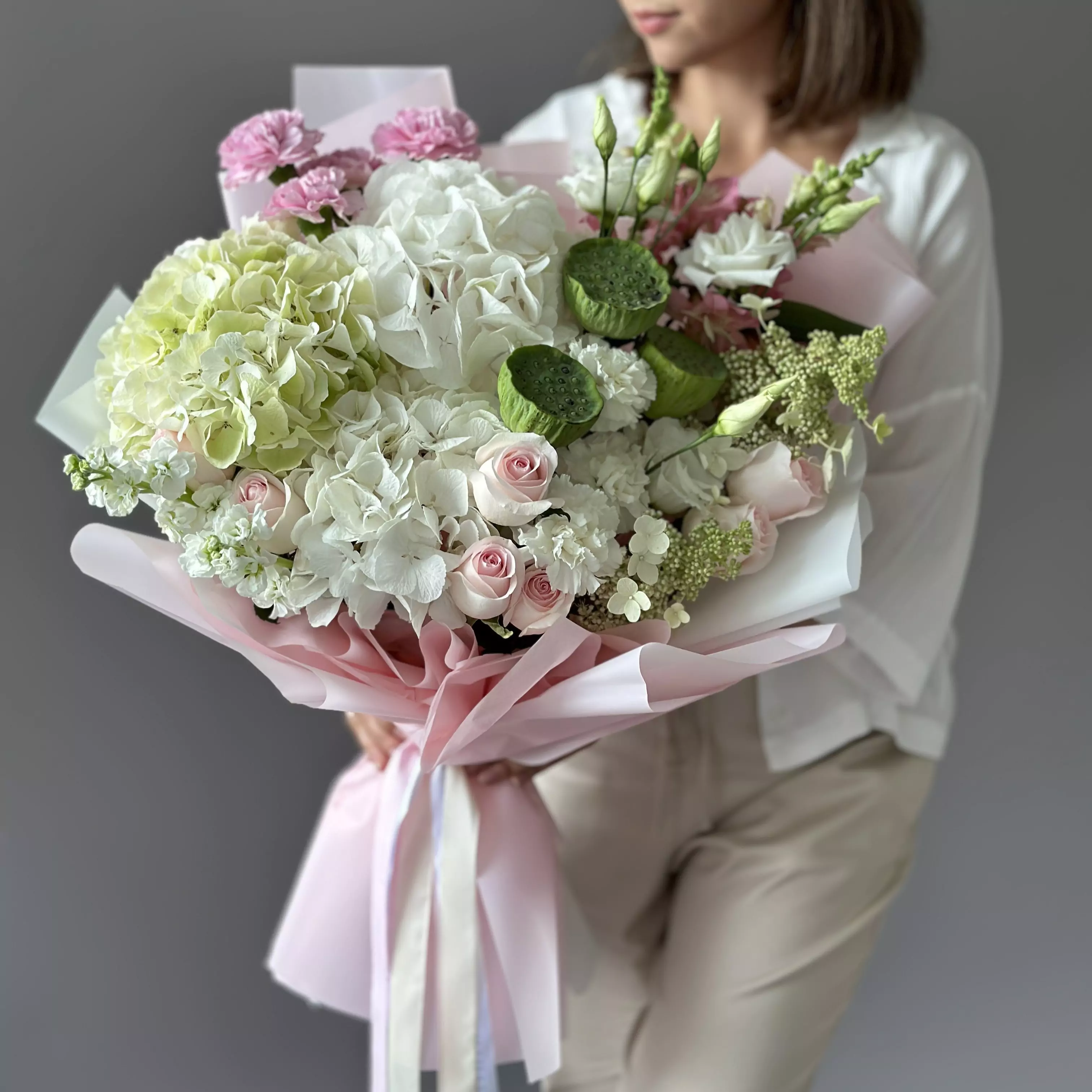 Цветы на подарок для девушки в Таллинне